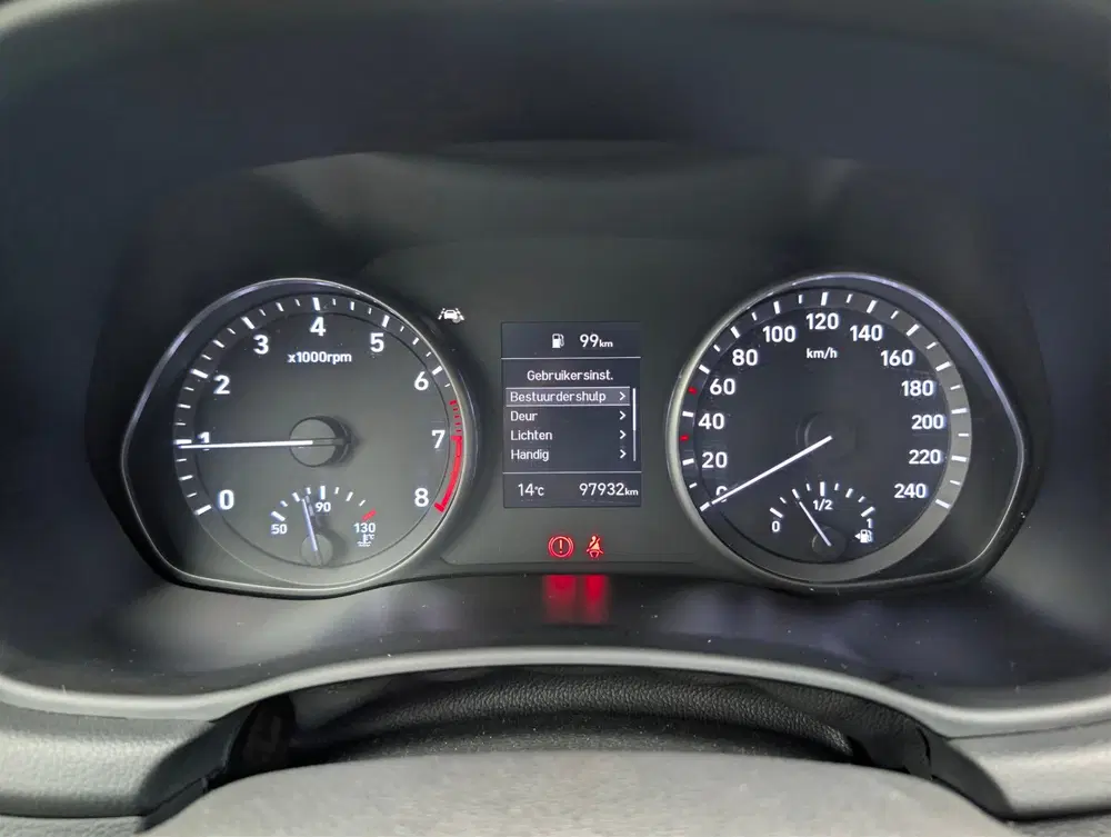 Hyundai i30 1.0 T-GDi MHEV Comfort Achteruitrijcamera uit 2022, foto 13
