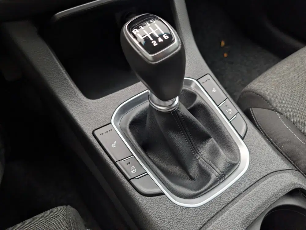 Hyundai i30 1.0 T-GDi MHEV Comfort Achteruitrijcamera uit 2022, foto 15