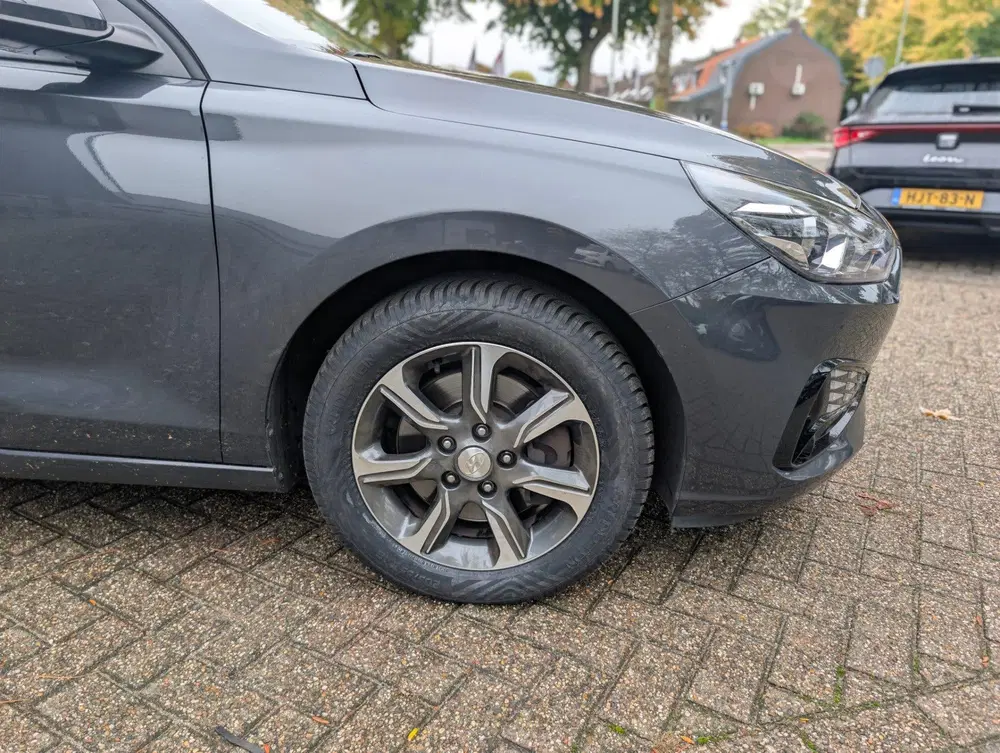 Hyundai i30 1.0 T-GDi MHEV Comfort Achteruitrijcamera uit 2022, foto 5
