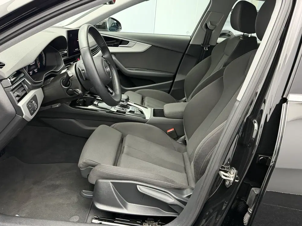 Audi A4 35 TFSI Advanced Edition uit 2023, foto 9