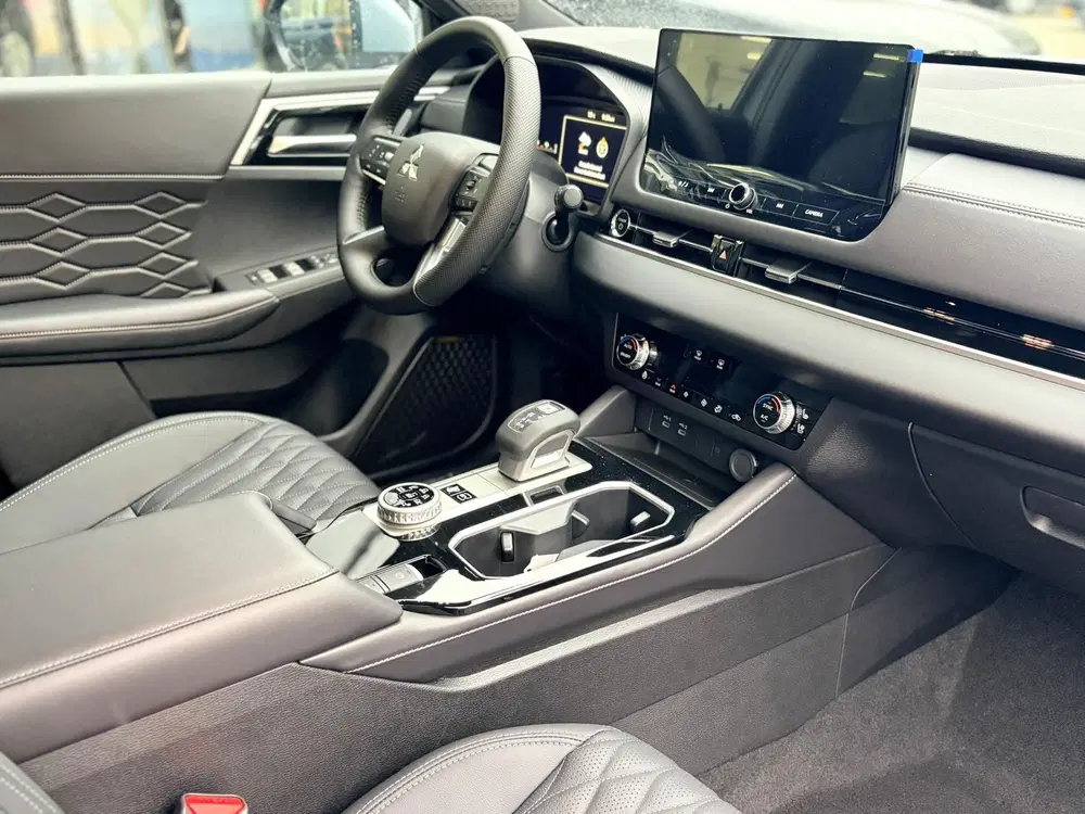 Mitsubishi Outlander 2.4 PHEV Instyle NIEUW UIT VOORRAAD LEV uit 2026, foto 10