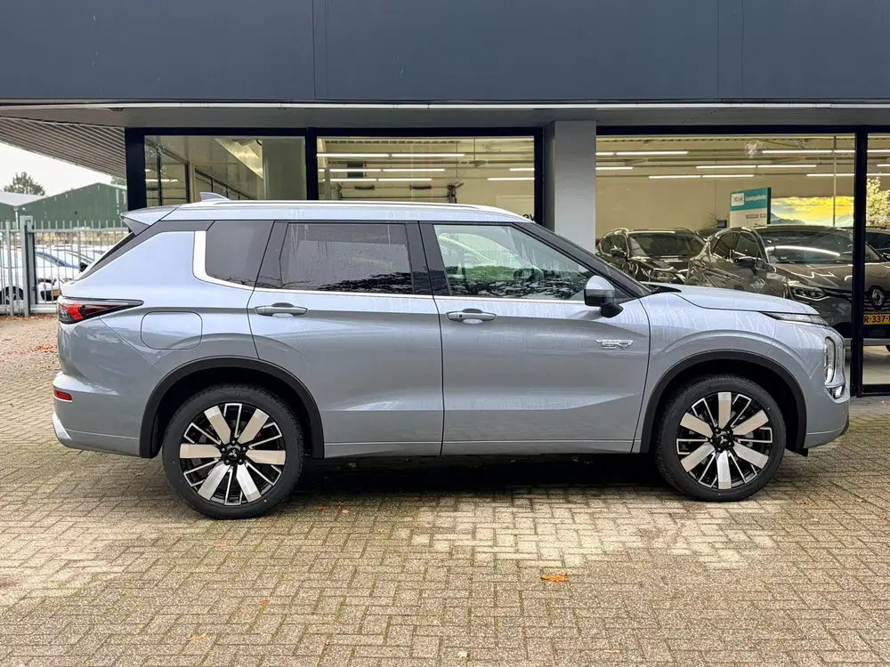 Mitsubishi Outlander 2.4 PHEV Instyle NIEUW UIT VOORRAAD LEV uit 2026, foto 6