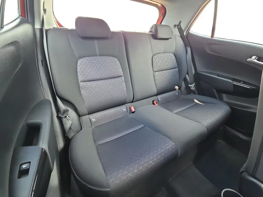 Kia Picanto 1.0i DynamicLine 1e Eigenaar uit 2022, foto 10