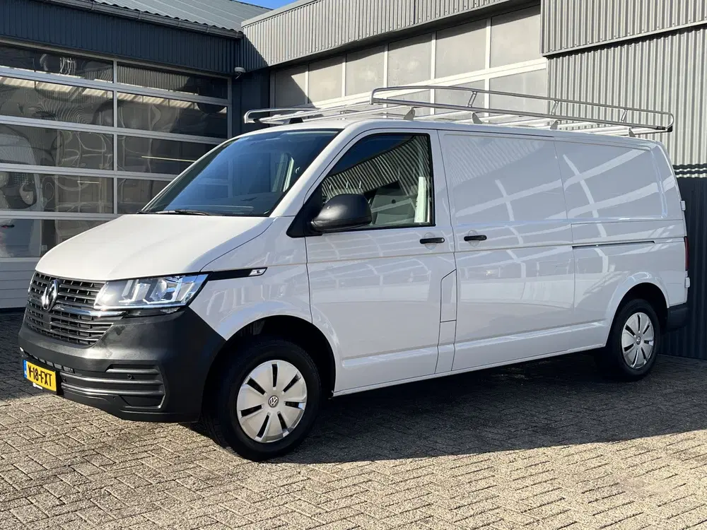 Volkswagen Transporter 2.0 TDI L2H1 150pk dubbele schuifdeur uit 2024, foto 2