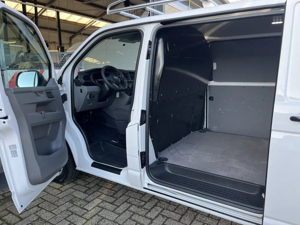 Volkswagen Transporter 2.0 TDI L2H1 150pk dubbele schuifdeur uit 2024, foto 5