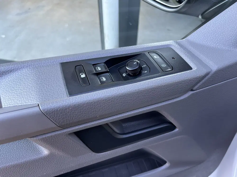 Volkswagen Transporter 2.0 TDI L2H1 150pk dubbele schuifdeur uit 2024, foto 9