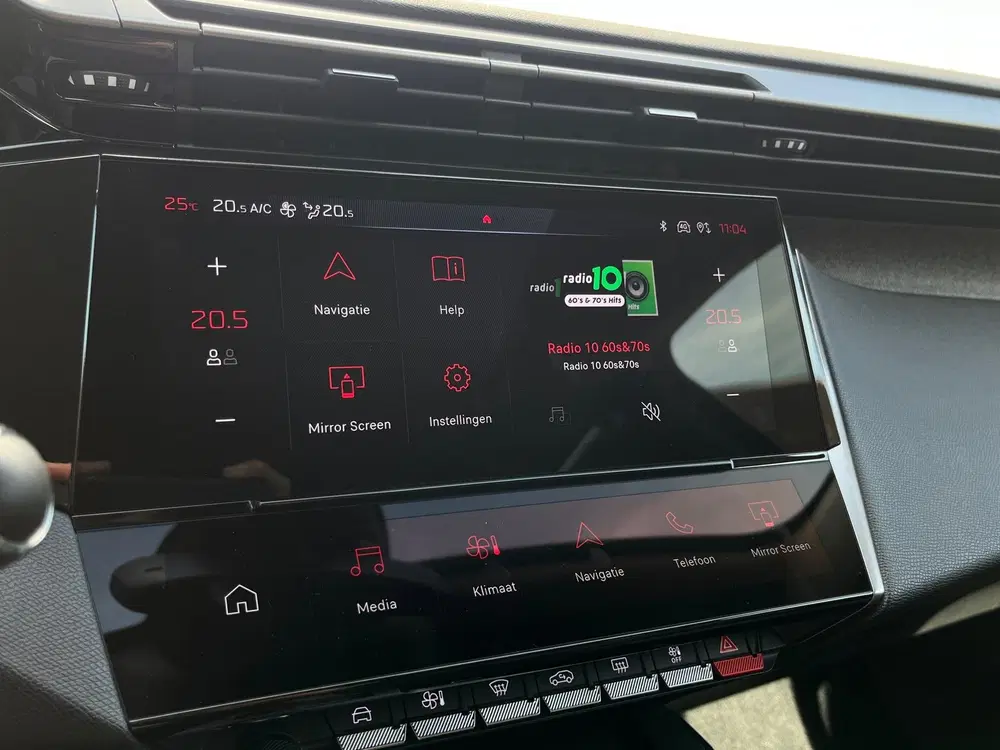 Peugeot 408 1.2 Hybrid 145 e-DCS6 Allure uit 2025, foto 15