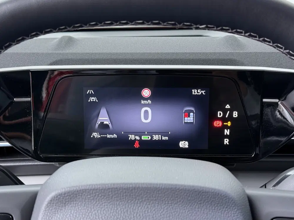 Ford Explorer Select Extended Range RWD 77 kWh 286pk uit 2025, foto 14
