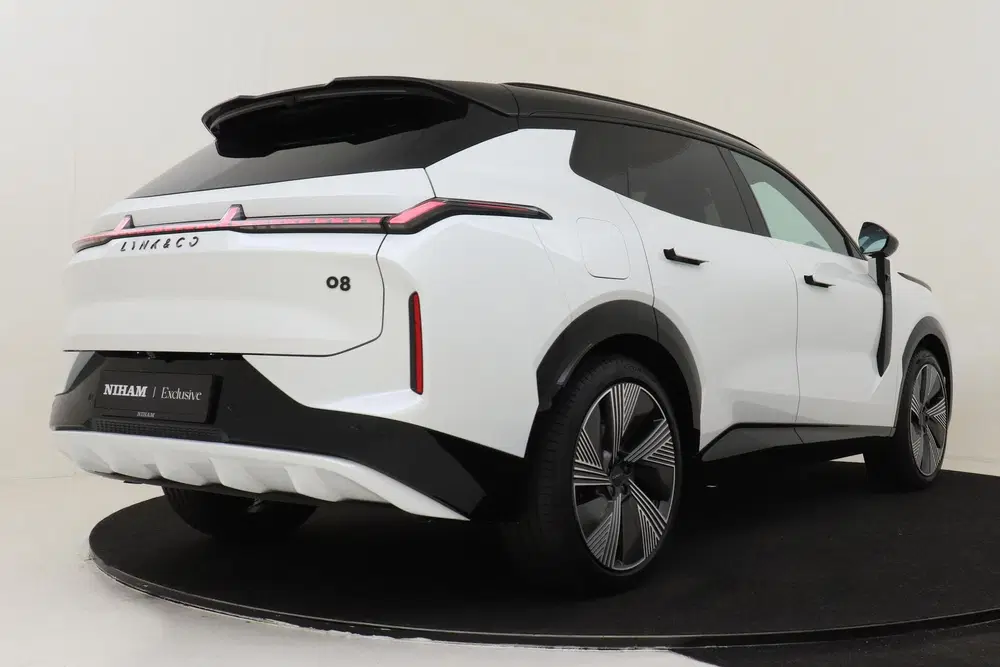 Lynk & Co 08 1.5 PHEV MORE -PANO.DAK uit 2026, foto 3