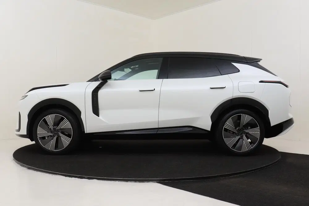 Lynk & Co 08 1.5 PHEV MORE -PANO.DAK uit 2026, foto 7