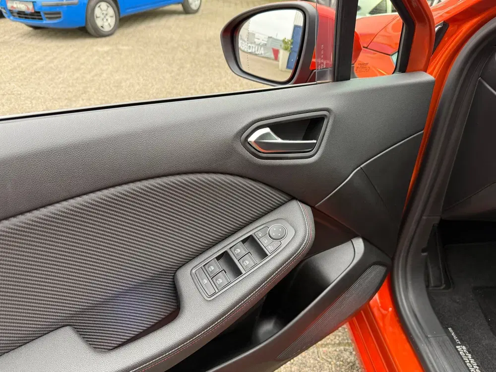 Renault Clio 1.6 E-Tech Hybrid 140 RS Line LED uit 2021, foto 7