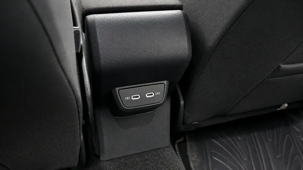 Volkswagen Taigo 1.0 TSI R-Line uit 2022, foto 10