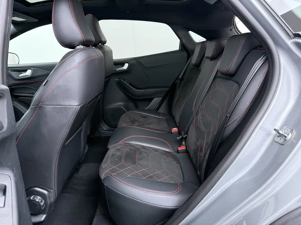 Ford Puma EcoBoost Hybrid 155pk ST-Line X uit 2025, foto 10