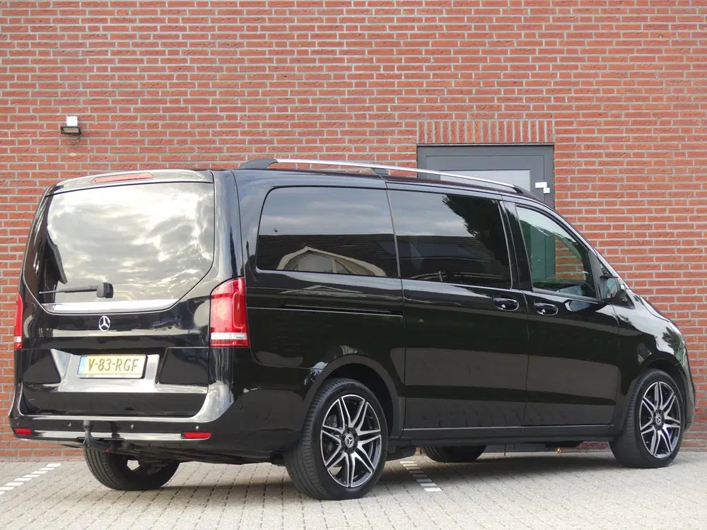 Mercedes-Benz V-Klasse 300d Lang Dubbel Cabine LED uit 2023, foto 4