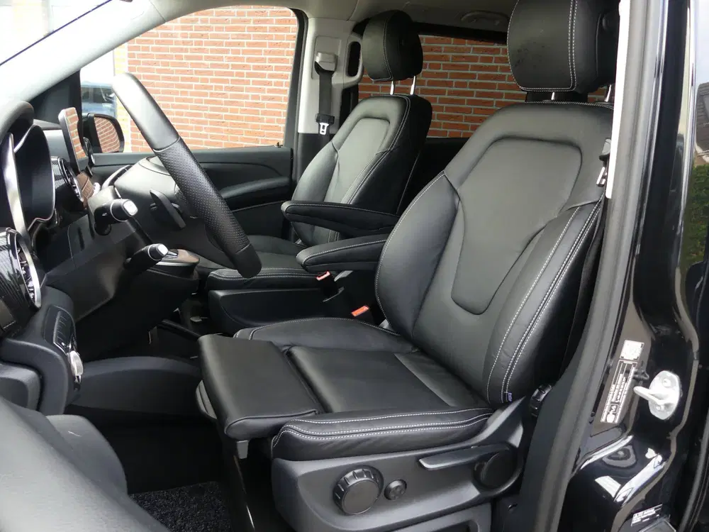Mercedes-Benz V-Klasse 300d Lang Dubbel Cabine LED uit 2023, foto 5
