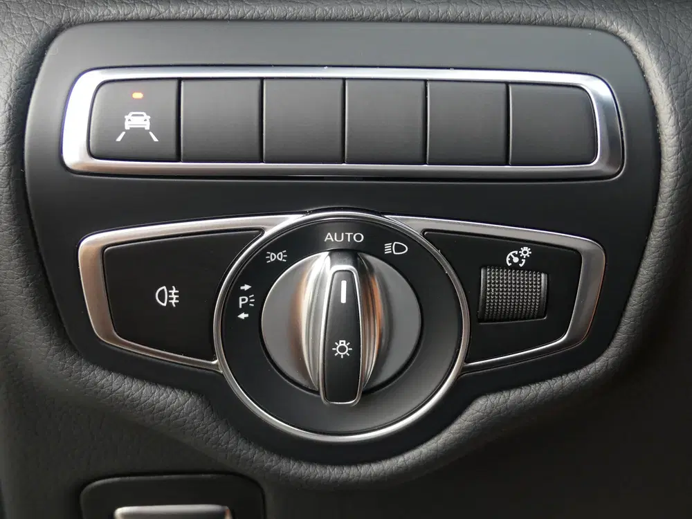 Mercedes-Benz V-Klasse 300d Lang Dubbel Cabine LED uit 2023, foto 9