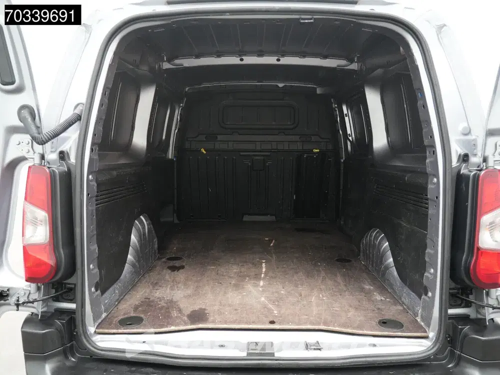 Fiat Doblo 130pk Automaat L2H1 Airco Navi Carplay Cam uit 2023, foto 10