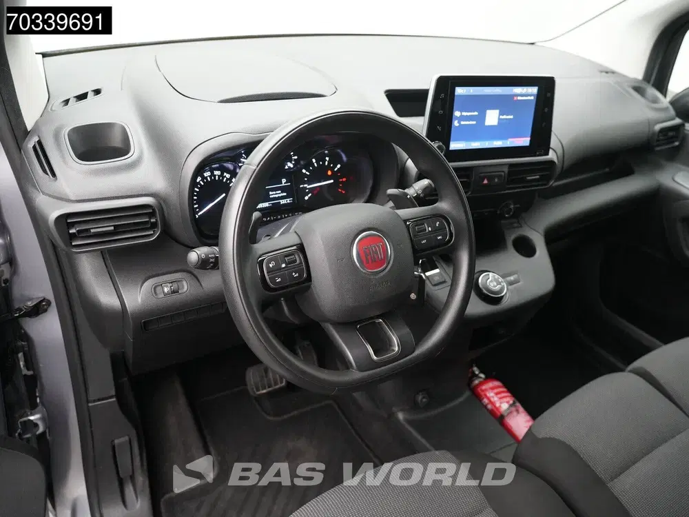 Fiat Doblo 130pk Automaat L2H1 Airco Navi Carplay Cam uit 2023, foto 3