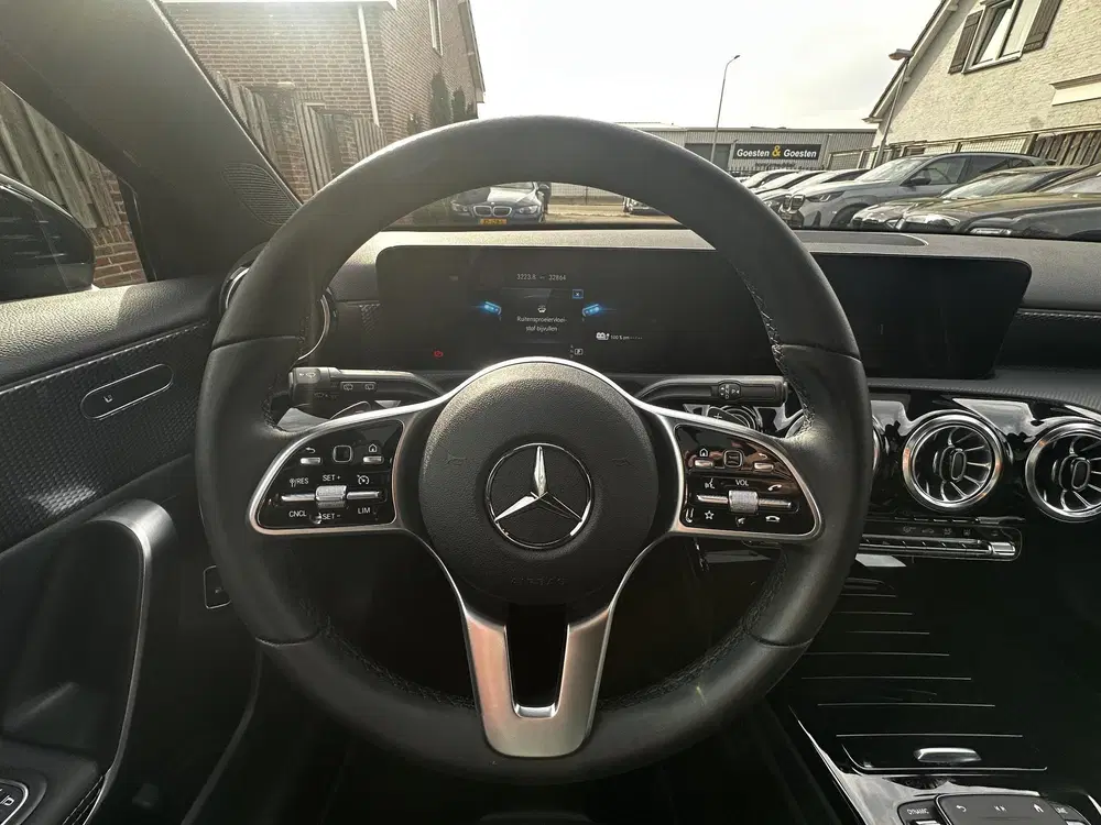 Mercedes-Benz A-Klasse 250 e Luxury SOH 98.5% Pano uit 2023, foto 13