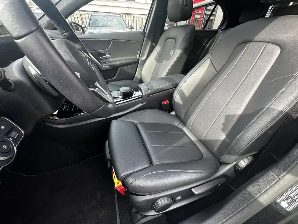 Mercedes-Benz A-Klasse 250 e Luxury SOH 98.5% Pano uit 2023, foto 3