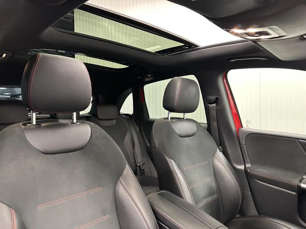Mercedes-Benz B-Klasse Mercedes B-klasse 180 Business Solution AM uit 2019, foto 14