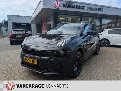 Lynk & Co 01 1.5 BLACK PACK PANO uit 2023