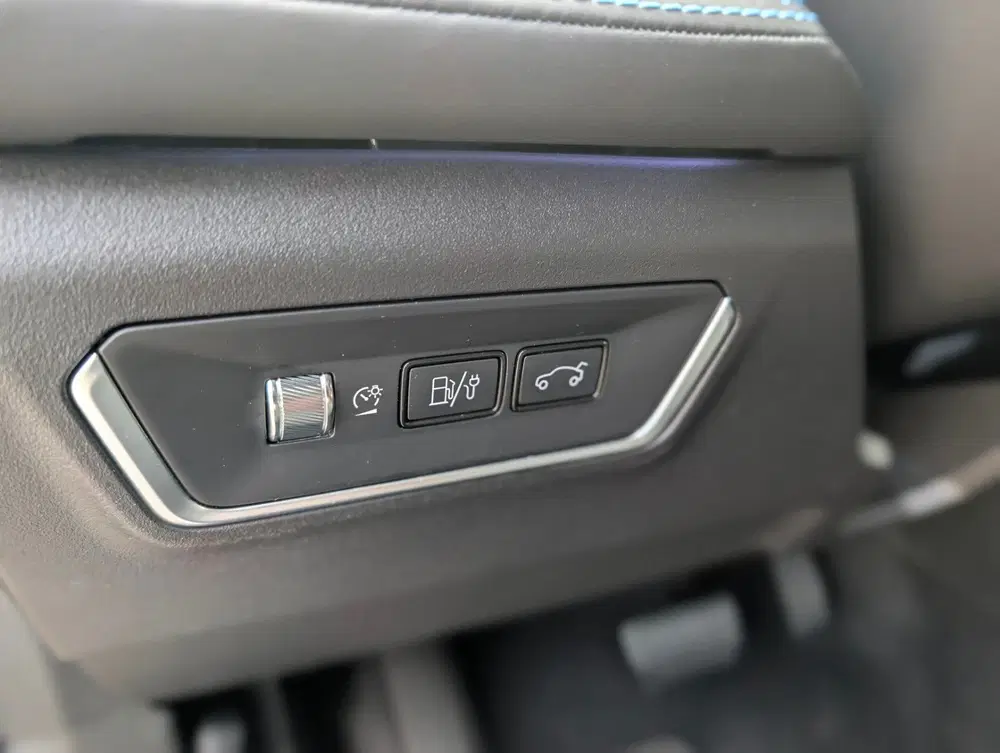 Lynk & Co 01 1.5 BLACK PACK PANO uit 2023, foto 12