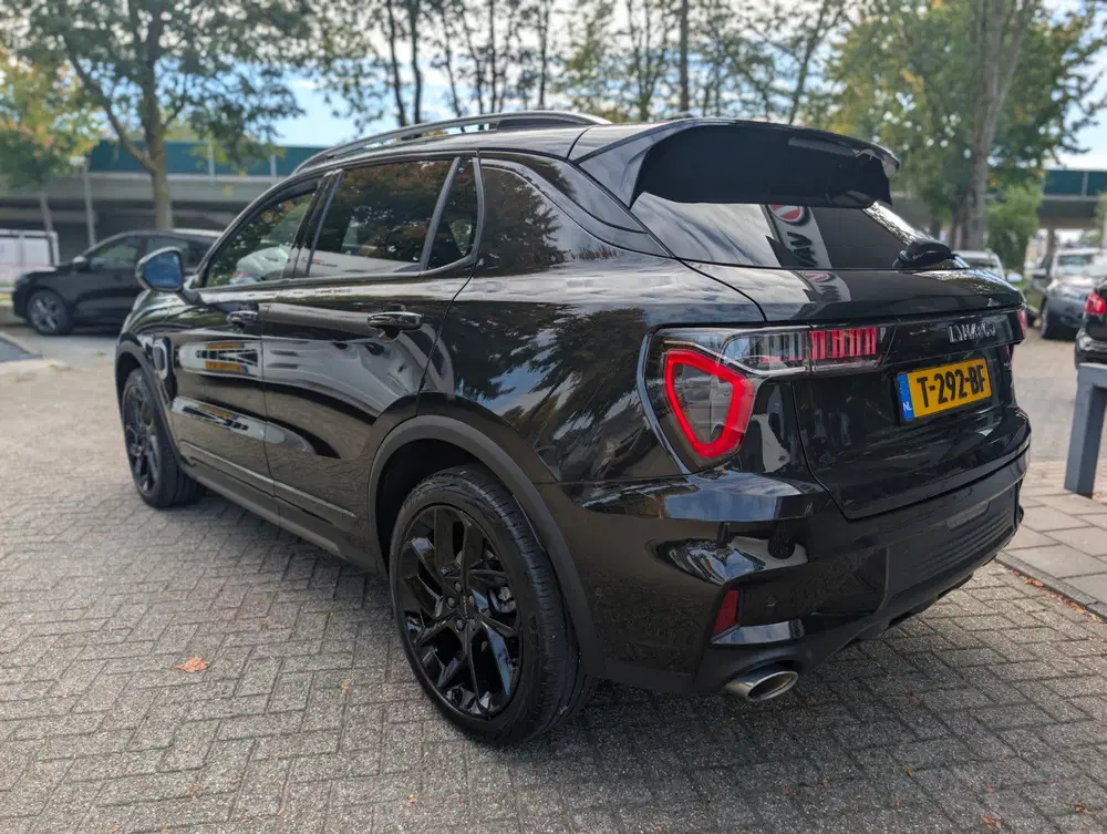 Lynk & Co 01 1.5 BLACK PACK PANO uit 2023, foto 7