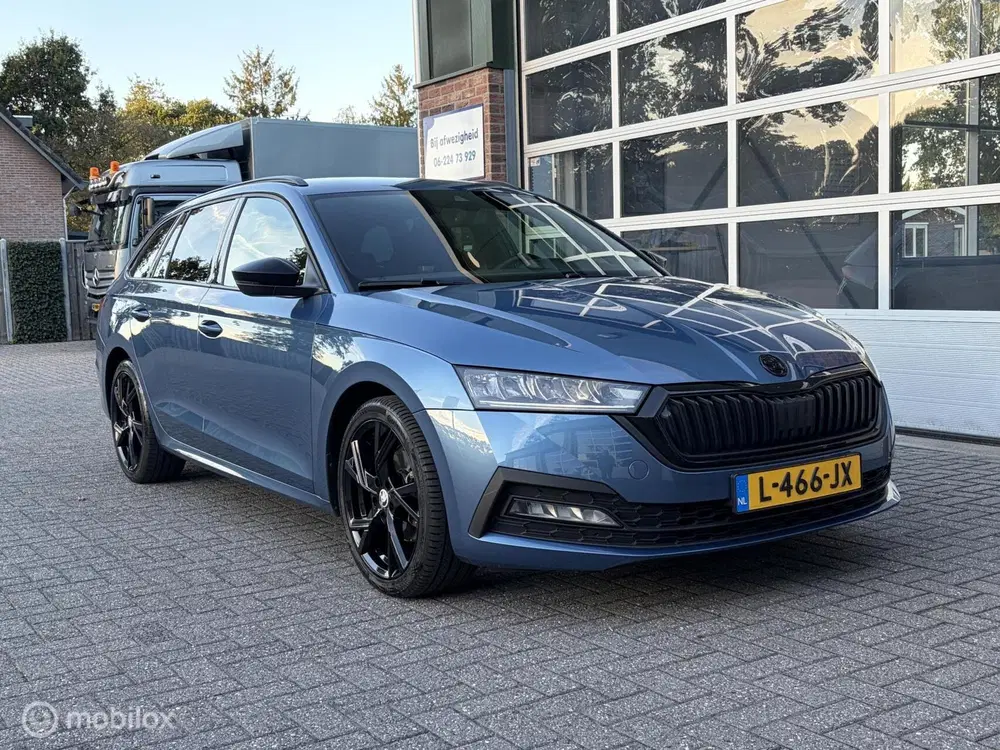 Skoda Octavia 1.0 TSI Sport Business uit 2021, foto 4
