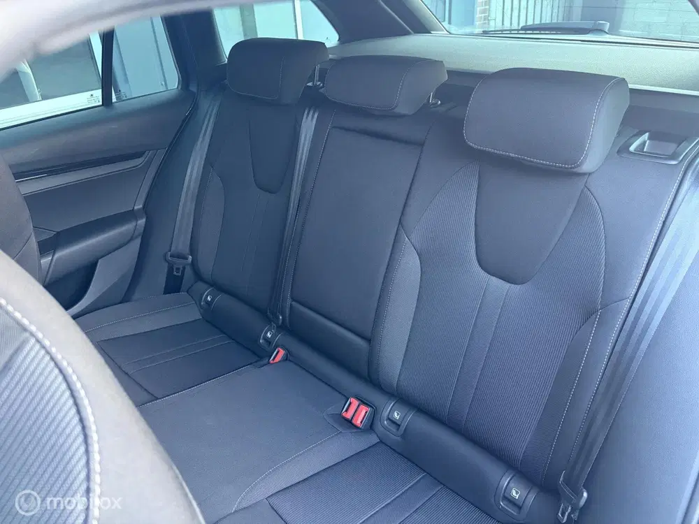 Skoda Octavia 1.0 TSI Sport Business uit 2021, foto 9