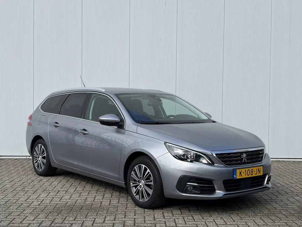 Peugeot 308 1.2 PureTech Blue Lease Allure Automaat I uit 2021, foto 3