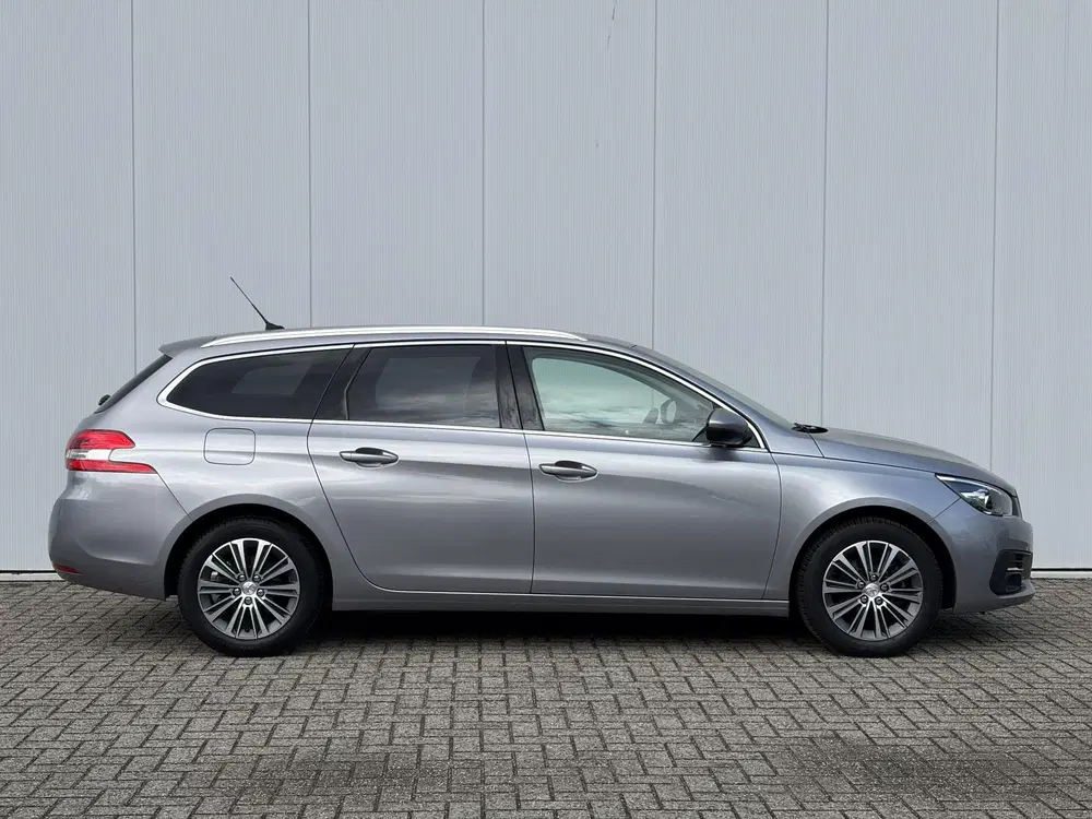 Peugeot 308 1.2 PureTech Blue Lease Allure Automaat I uit 2021, foto 4