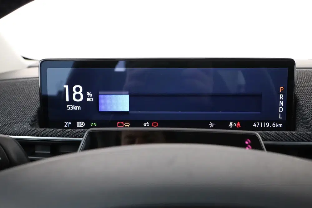 Ford Mustang Mach-E RWD 75 kWh uit 2023, foto 13