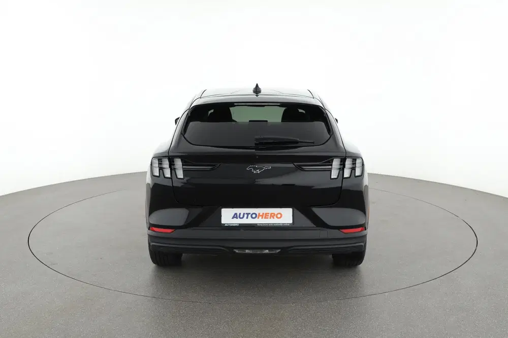 Ford Mustang Mach-E RWD 75 kWh uit 2023, foto 5