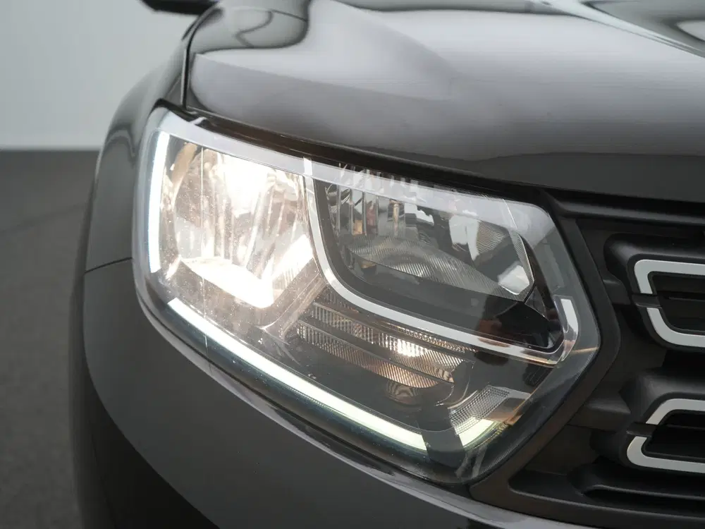 Dacia Duster TCe 130 Comfort uit 2021, foto 9