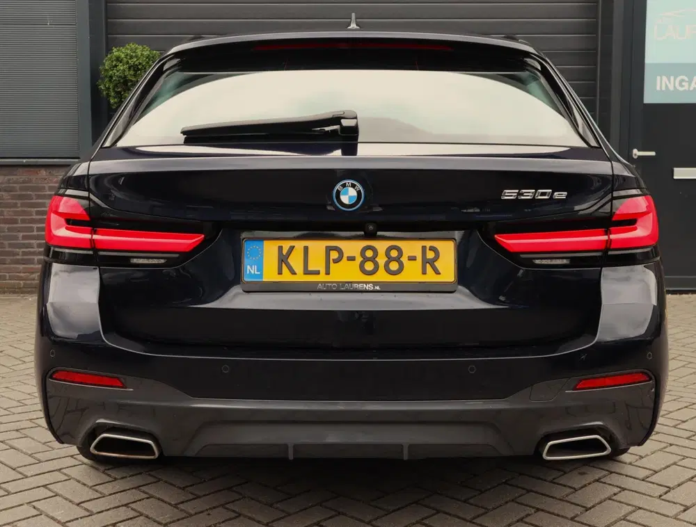 BMW 5-serie 530e M Sport uit 2023, foto 4