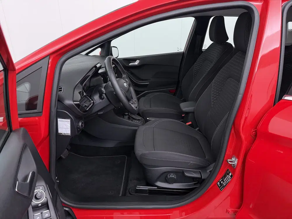 Ford Fiesta EcoBoost Hybrid 125pk Titanium uit 2021, foto 11