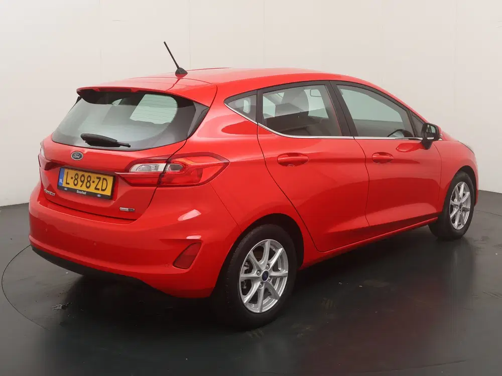 Ford Fiesta EcoBoost Hybrid 125pk Titanium uit 2021, foto 5