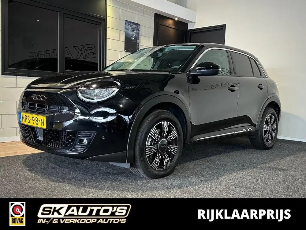 Fiat 600 1.2 HYBRID URBAN l NAP l AUTOMAAT l CARPLA uit 2025