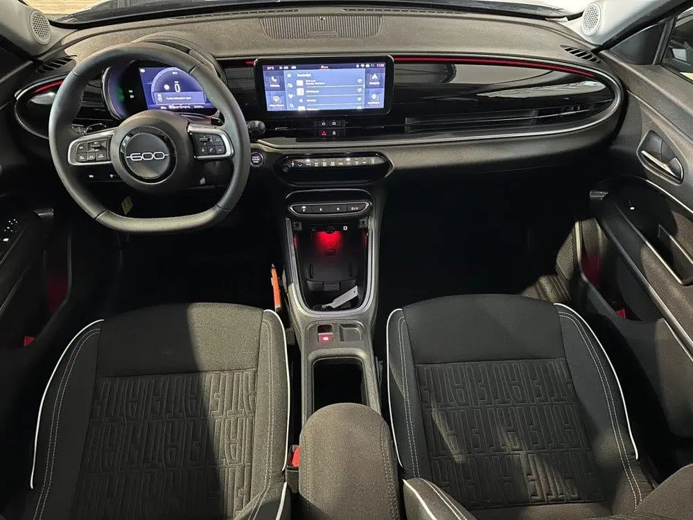 Fiat 600 1.2 HYBRID URBAN l NAP l AUTOMAAT l CARPLA uit 2025, foto 2