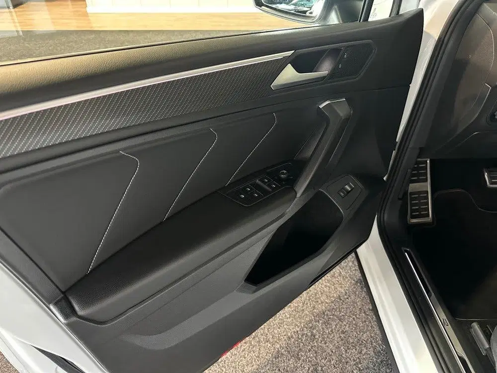 Volkswagen Tiguan Allspace 2.0 TSI 4M. HL BUS R l 7PER l HUD uit 2021, foto 12