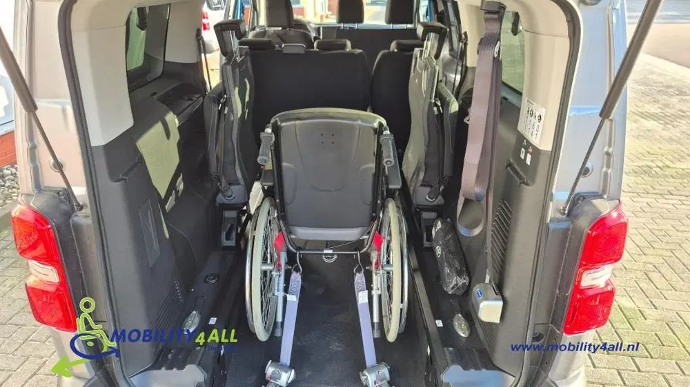 Toyota Proace 8-persoons Rolstoelbus 78kwh accu met snel uit 2024, foto 12