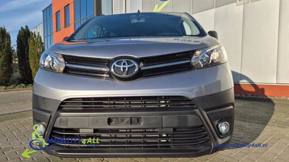 Toyota Proace 8-persoons Rolstoelbus 78kwh accu met snel uit 2024, foto 4