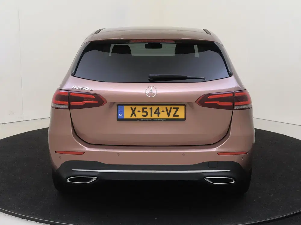 Mercedes-Benz B-Klasse 250 e AMG Line uit 2022, foto 9