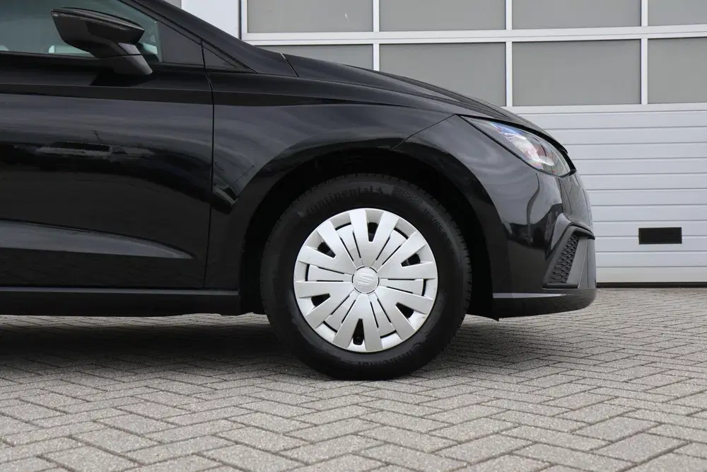 SEAT Ibiza 1.0 MPI 80pk Reference uit 2022, foto 13