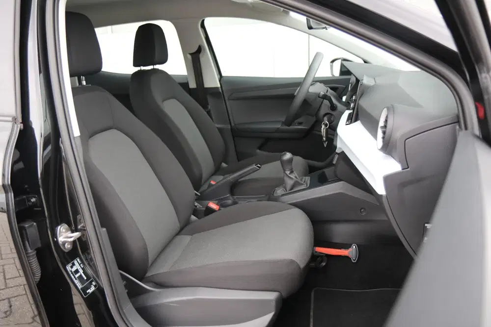 SEAT Ibiza 1.0 MPI 80pk Reference uit 2022, foto 14