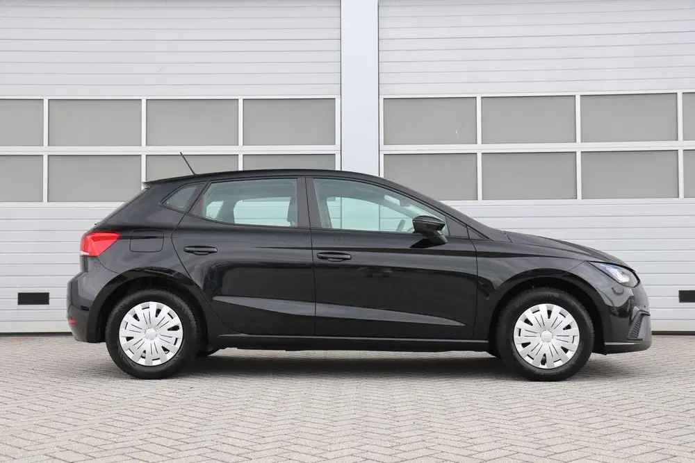 SEAT Ibiza 1.0 MPI 80pk Reference uit 2022, foto 3