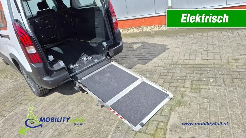 Peugeot Rifter NIEUWE Elektrische Rolstoelauto uit 2026, foto 2