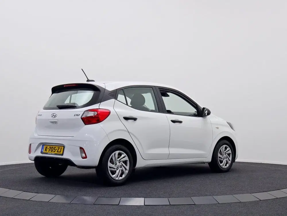 Hyundai i10 1.0 i-Motion uit 2020, foto 2
