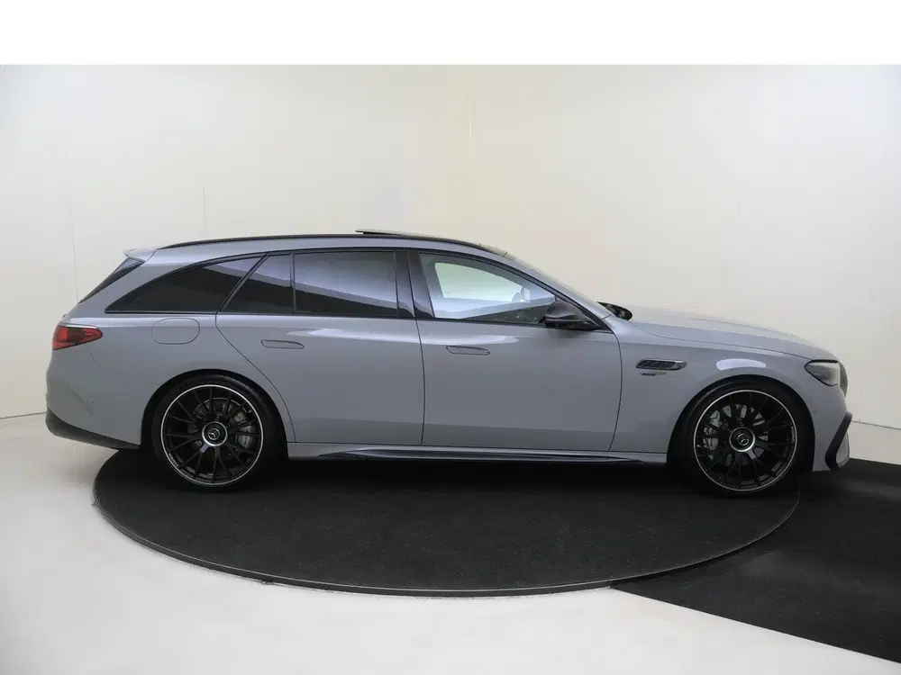 Mercedes-Benz E-Klasse AMG 53 4MATIC+ Night Edition P uit 2024, foto 11